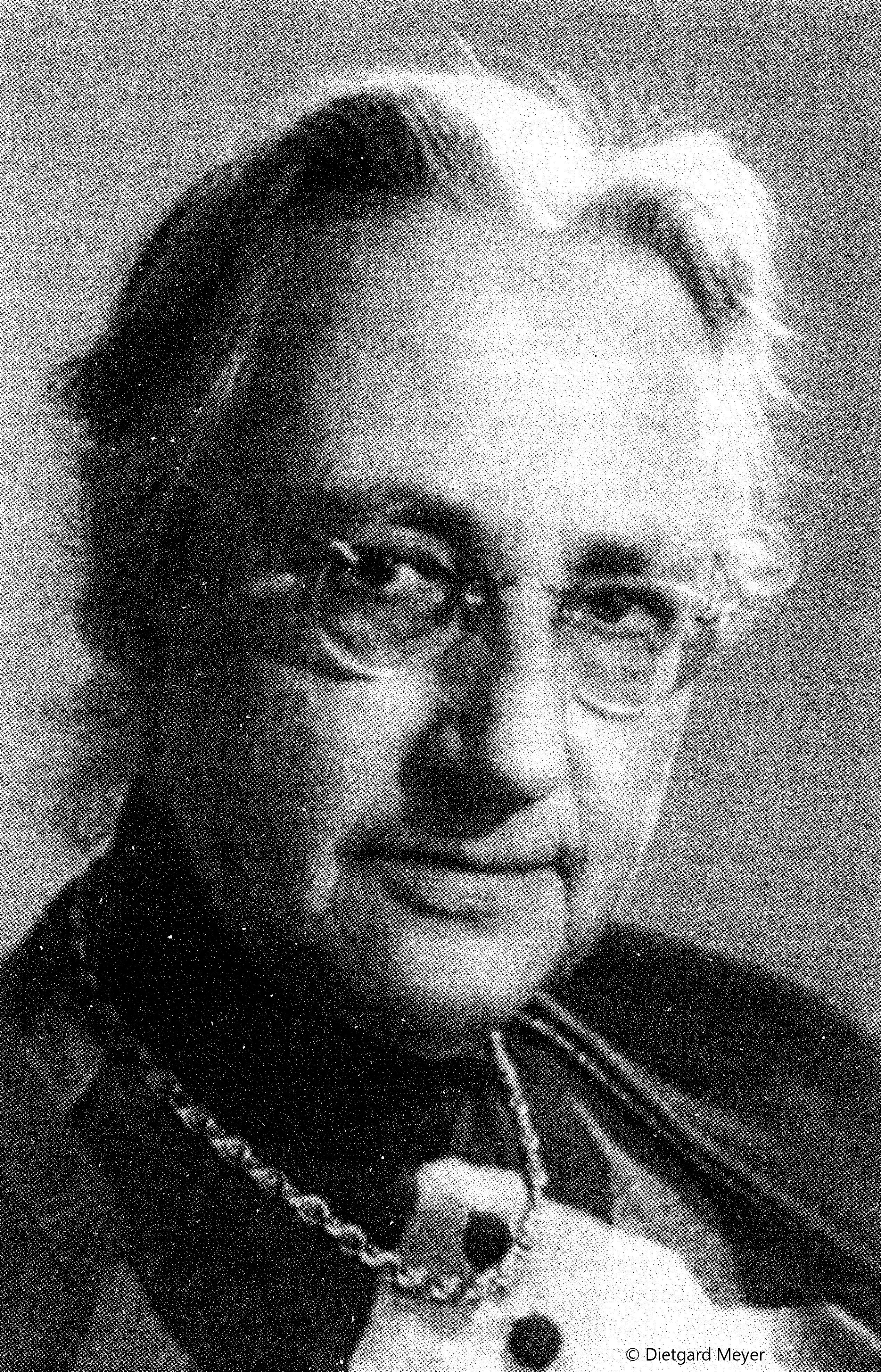 Porträt Elisabeth Schmitz.jpg